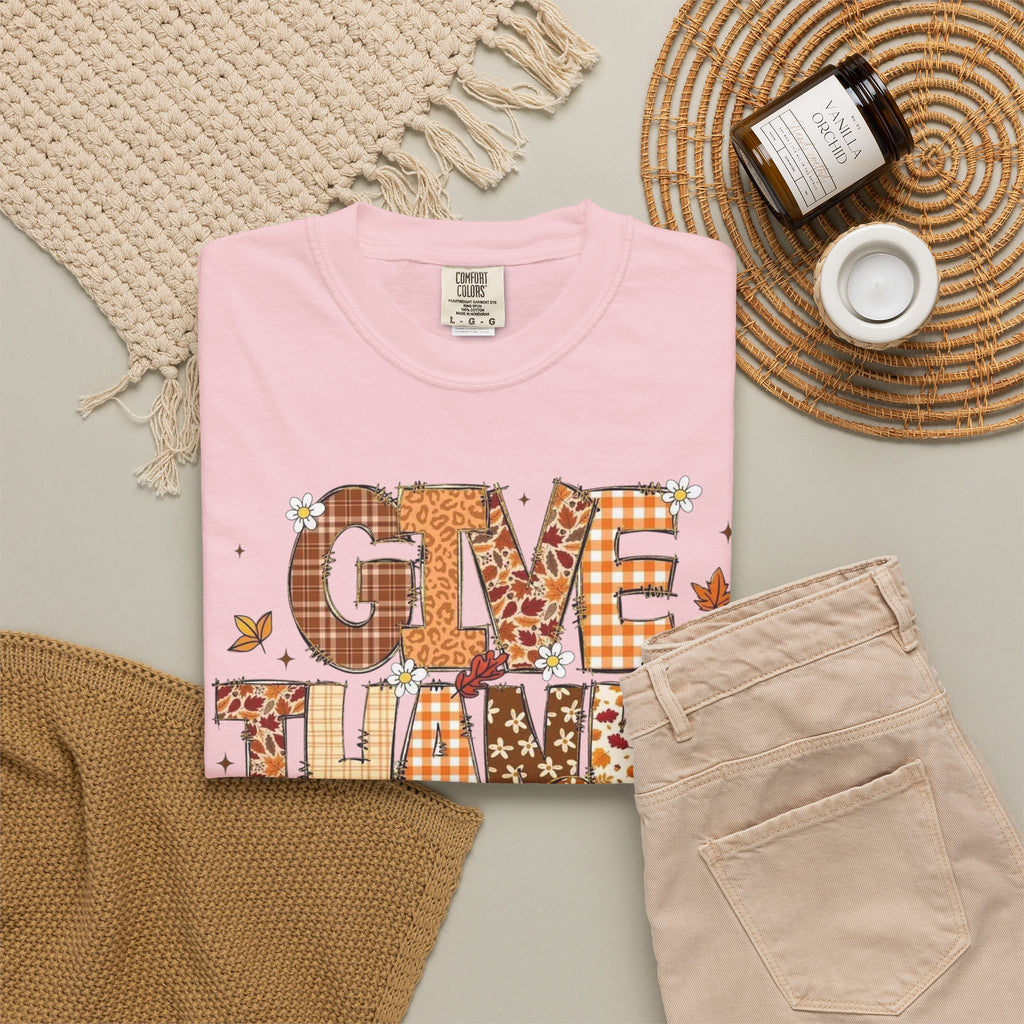 Give Thanks & Wear Bows Tee