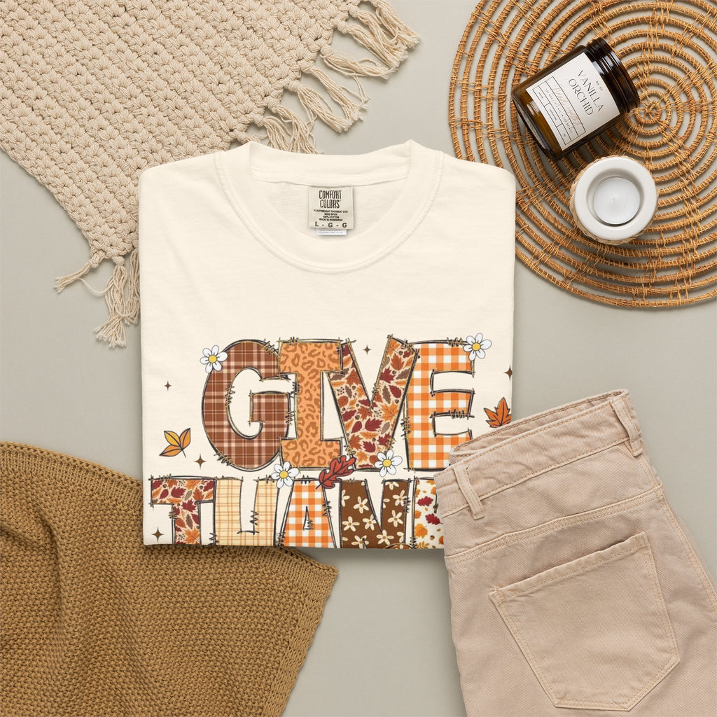 Give Thanks & Wear Bows Tee